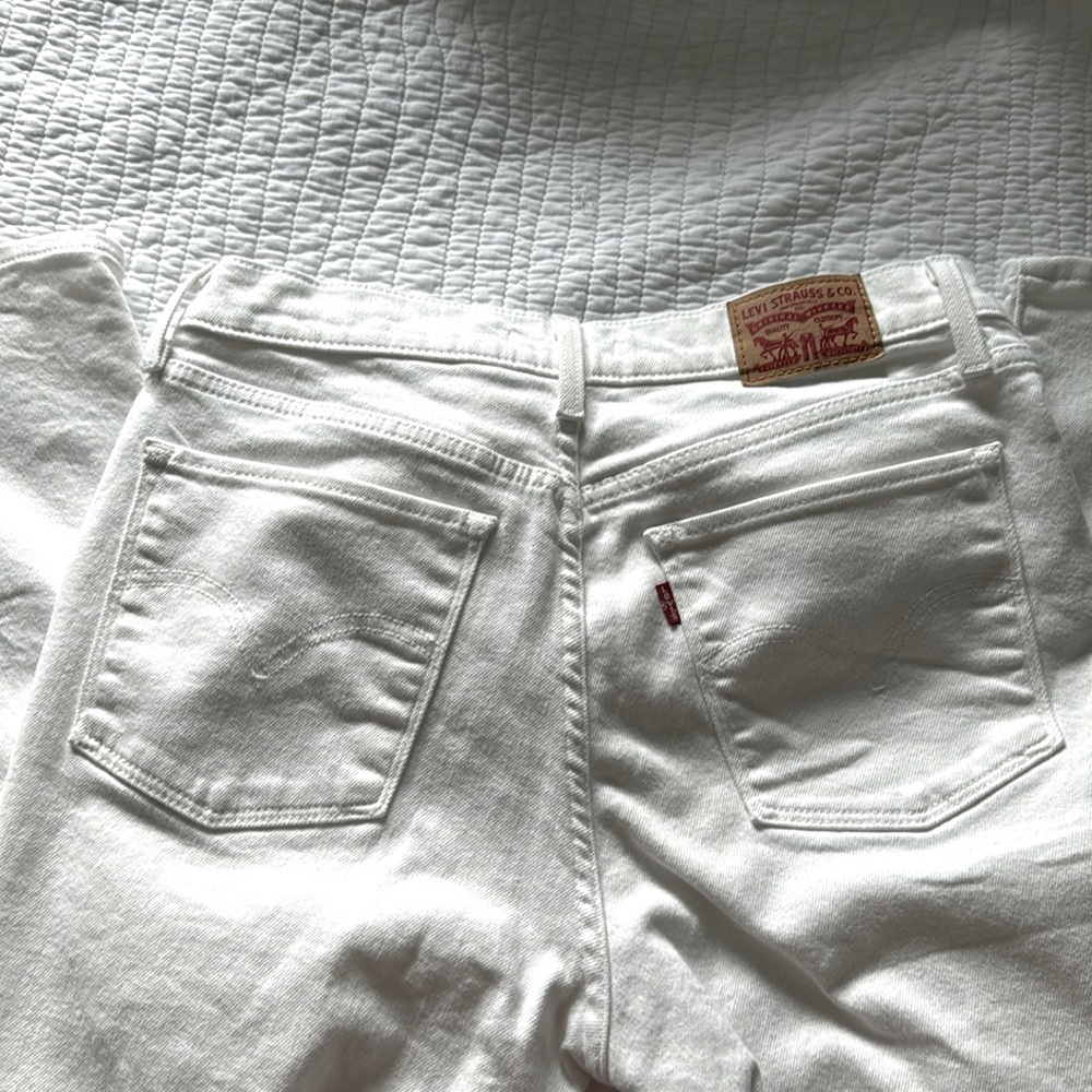 Women’s Levi’s Classic Straight Jean, White